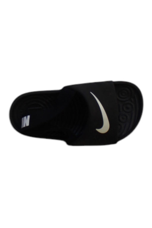 A Black Slip Ons from Nike in size 3T for boy. (Front View)