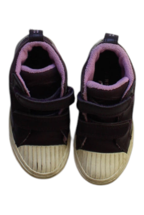 A Black Sneakers from Converse in size 3T for girl. (Back View)