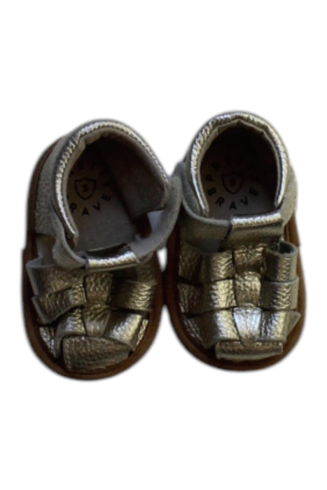 A Metallic Sandals from Pretty Brave in size Newborn for girl. (Back View)