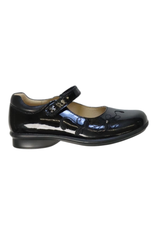 A Black Dress Shoes from Dr. Kong in size 7Y for girl. (Front View)