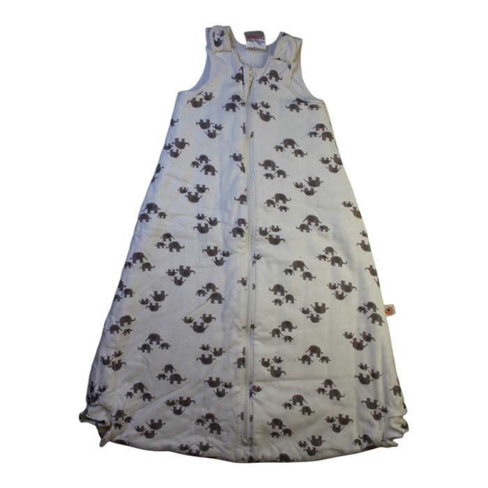 A White Sleepsacs from Ergobaby in size 3T for neutral. (Front View)