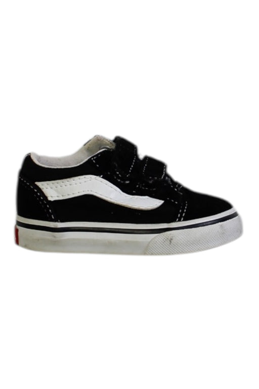 A Black Sneakers from Vans in size 12-18M for boy. (Front View)
