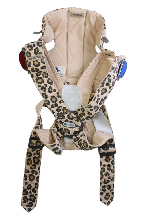 A Beige Baby Carriers from BabyBjorn in size O/S for girl. (Front View)