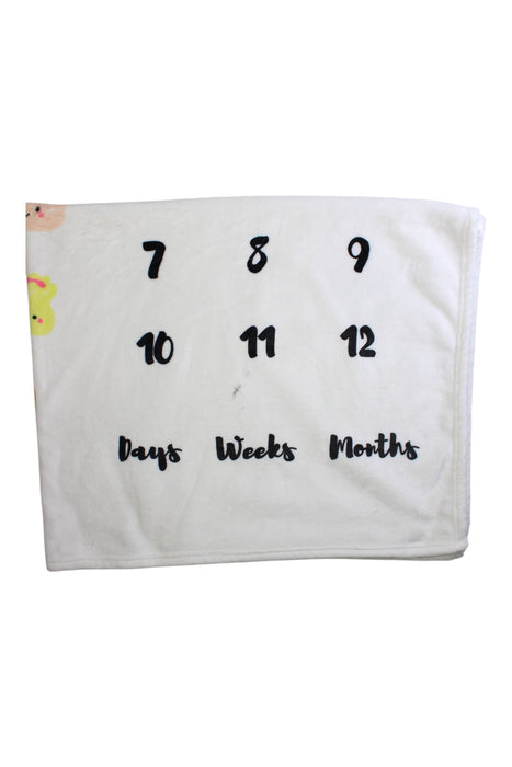A White Towels from The Wee Bean in size O/S for neutral. (Back View)