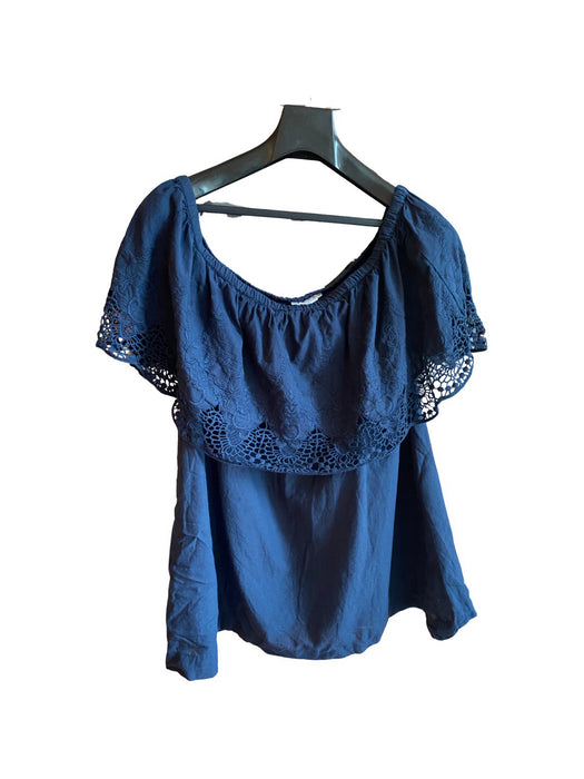 A Blue Short Sleeve Tops from Ingrid & Isabel in size S for maternity. (Front View)