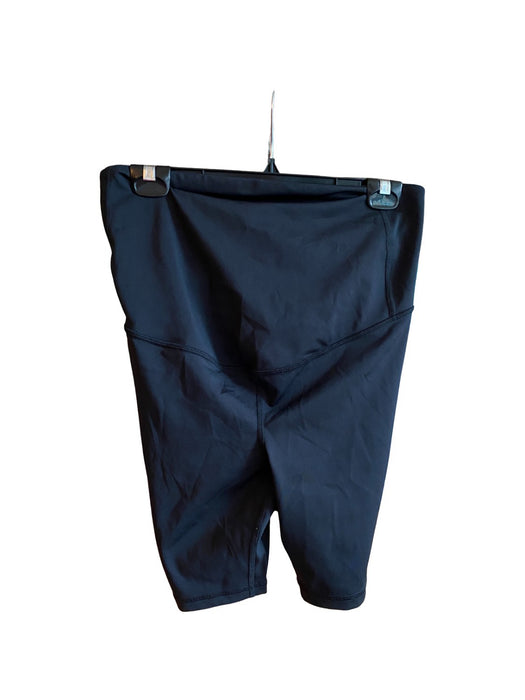 A Black Active Shorts from Ingrid & Isabel in size M for neutral. (Front View)