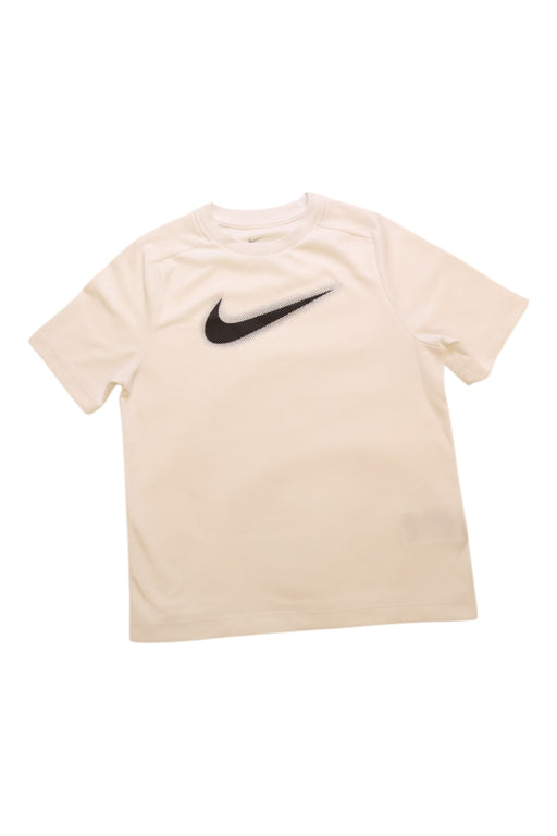A White Short Sleeve T Shirts from Nike in size 10Y for boy. (Front View)