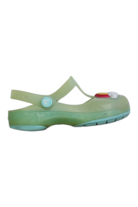 A Green Sandals from Crocs in size 5T for girl. (Front View)