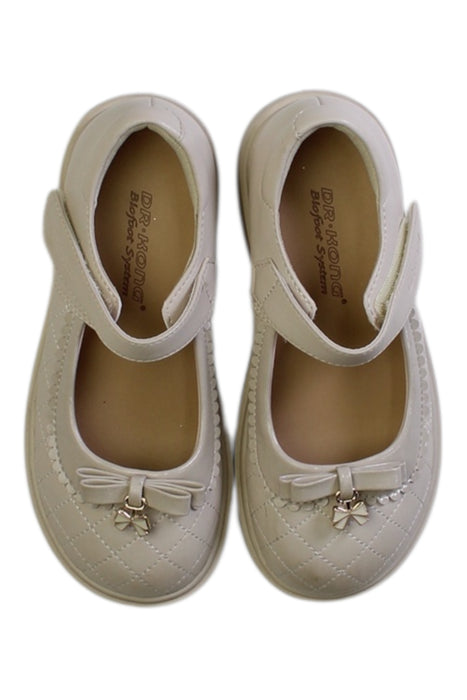 A White Dress Shoes from Dr. Kong in size 5T for girl. (Back View)
