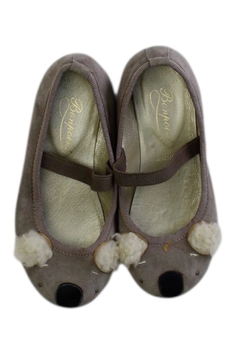 A Beige Flats from Bonpoint in size 4T for girl. (Back View)