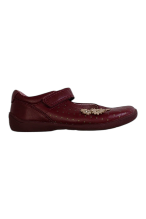 A Burgundy Flats from Start-Rite in size 4T for girl. (Front View)