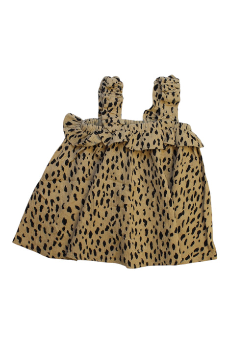 A Beige Sleeveless Dresses from Seed in size 4T for girl. (Back View)