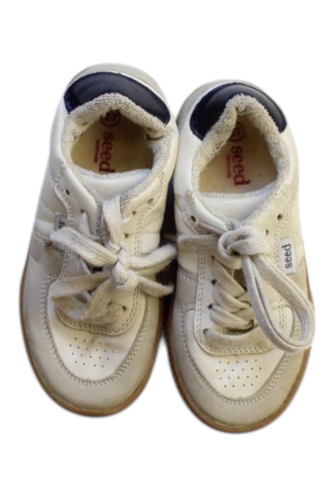 A White Sneakers from Seed in size 4T for boy. (Back View)