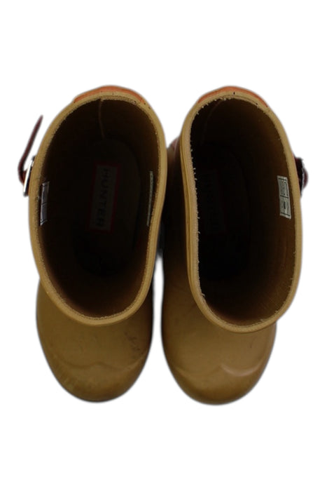 A Multicolour Rain Boots from Hunter in size 5T for boy. (Back View)