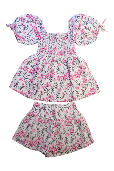 A Pink Shorts Sets from Seed in size 4T for girl. (Front View)