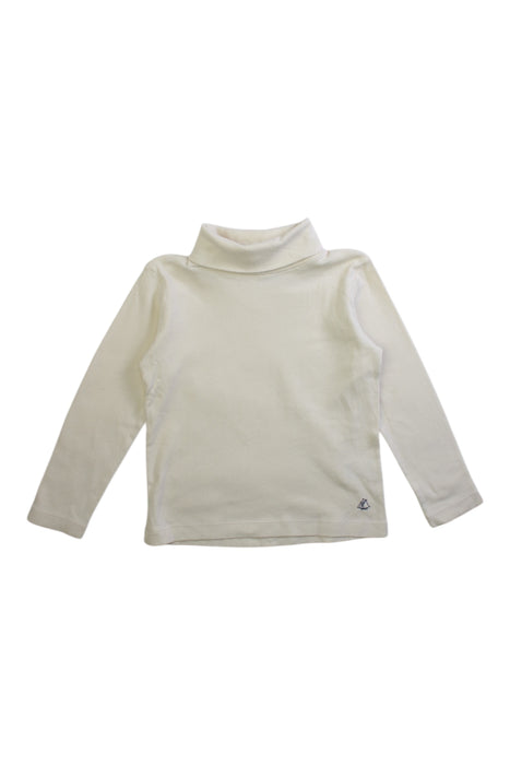 A White Long Sleeve Tops from Petit Bateau in size 4T for girl. (Front View)