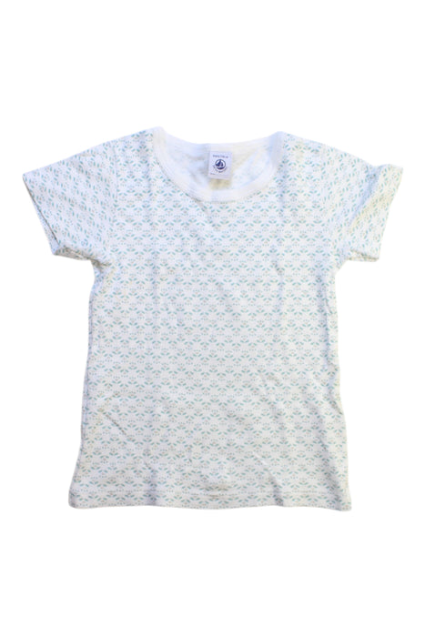 A White Short Sleeve T Shirts from Petit Bateau in size 6T for girl. (Front View)