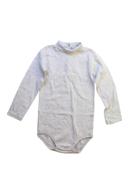 A Grey Long Sleeve Bodysuits from Petit Bateau in size 3T for boy. (Front View)
