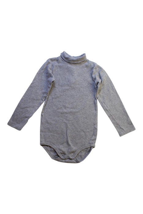 A Grey Long Sleeve Bodysuits from Petit Bateau in size 3T for girl. (Front View)