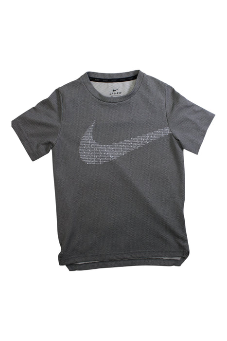 A Grey Short Sleeve T Shirts from Nike in size 10Y for boy. (Front View)