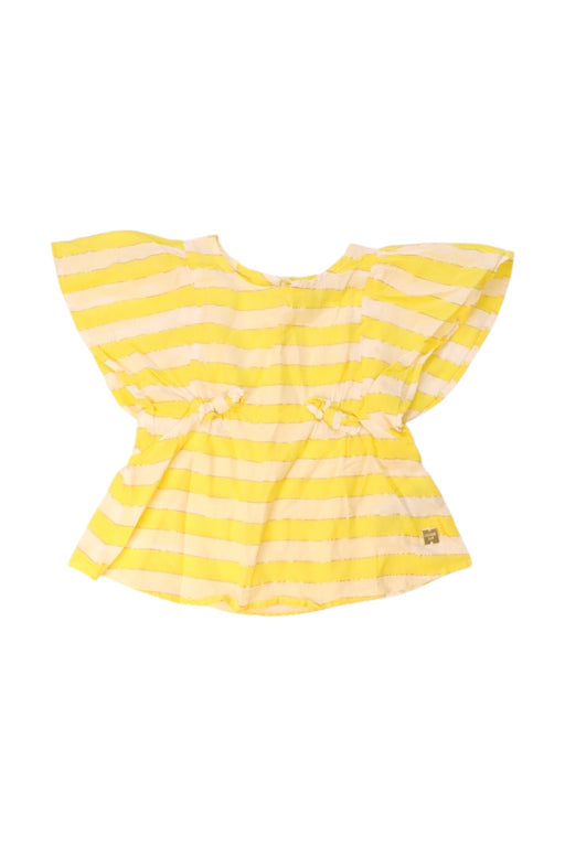 A Yellow Short Sleeve Tops from Carrément Beau in size 5T for girl. (Front View)