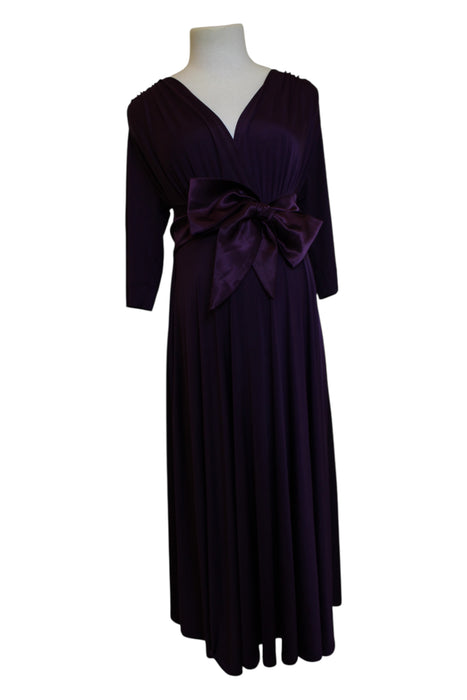 A Purple Long Sleeve Dresses from Maternal America in size Maternity-L for maternity. (Front View)