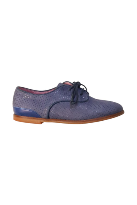A Blue Dress Shoes from Jacadi in size 5T for boy. (Front View)