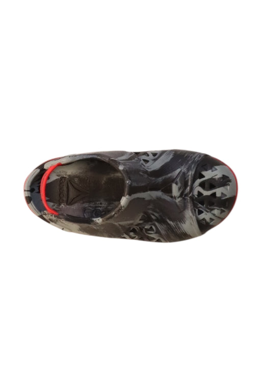 A Black Sandals from Reebok in size 3T for neutral. (Front View)