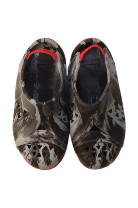 A Black Sandals from Reebok in size 3T for neutral. (Back View)