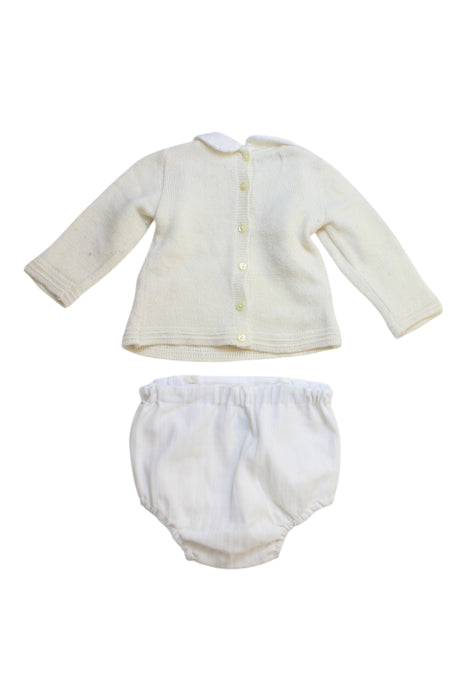 A White Shorts Sets from Foque in size 6-12M for girl. (Back View)