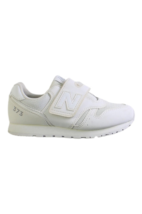 A White Sneakers from New Balance in size 5T for neutral. (Front View)