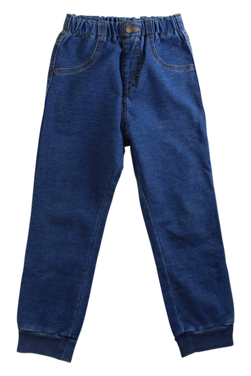 A Blue Jeans from Wrangler in size 3T for girl. (Front View)