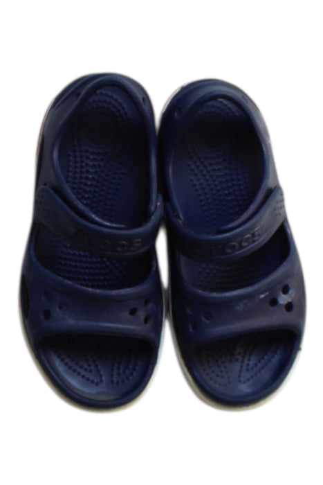 A Navy Sandals from Crocs in size 5T for boy. (Back View)