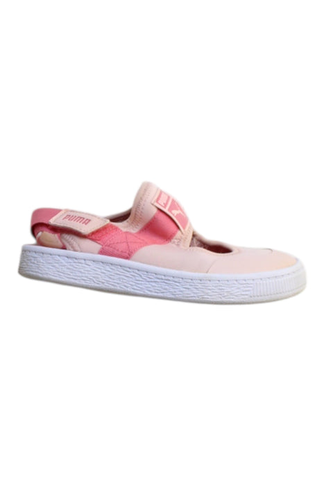 A Pink Sneakers from Puma in size 5T for girl. (Front View)
