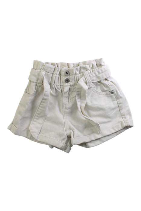 A Ivory Shorts from Seed in size 5T for girl. (Front View)