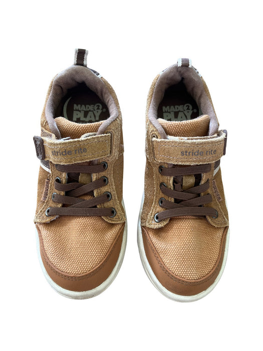 A Brown Sneakers from Stride Rite in size 5T for boy. (Front View)