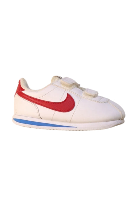 A White Sneakers from Nike in size 3T for neutral. (Front View)