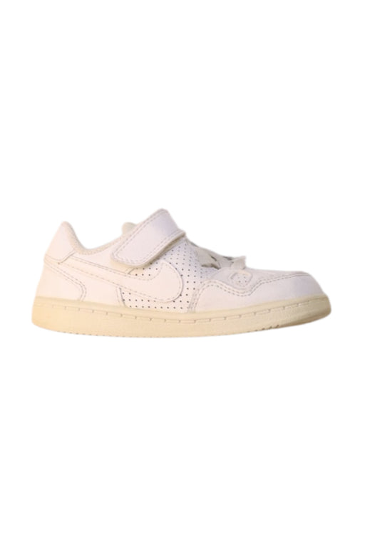 A White Sneakers from Nike in size 3T for neutral. (Front View)