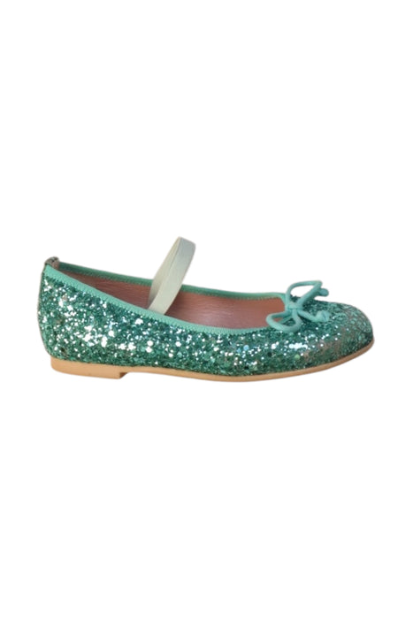 A Green Flats from Pretty Ballerinas in size 4T for girl. (Front View)