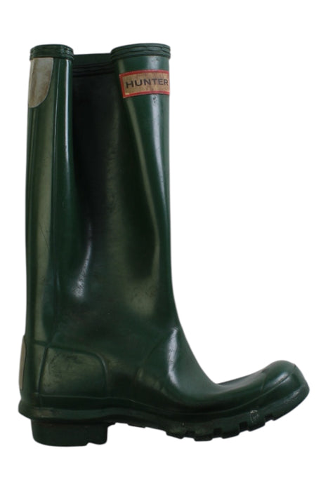 A Green Rain Boots from Hunter in size 7Y for neutral. (Front View)