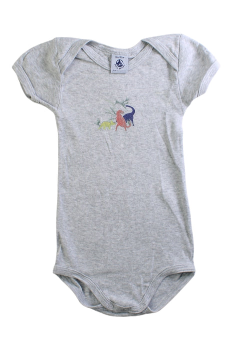 A Grey Short Sleeve Bodysuits from Petit Bateau in size 12-18M for boy. (Front View)