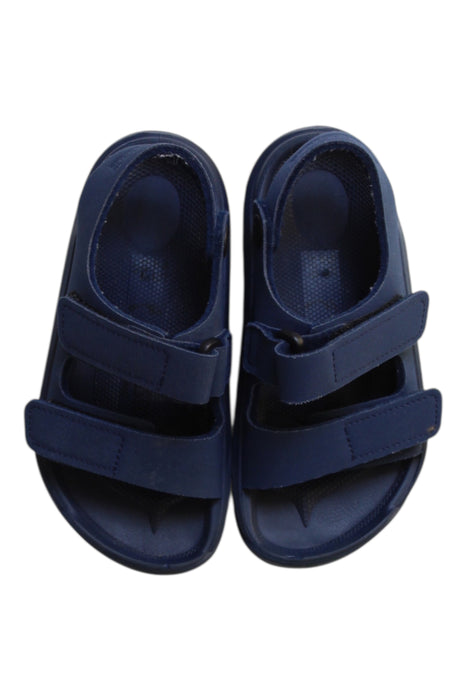 A Navy Sandals from Birkenstock in size 3T for boy. (Back View)