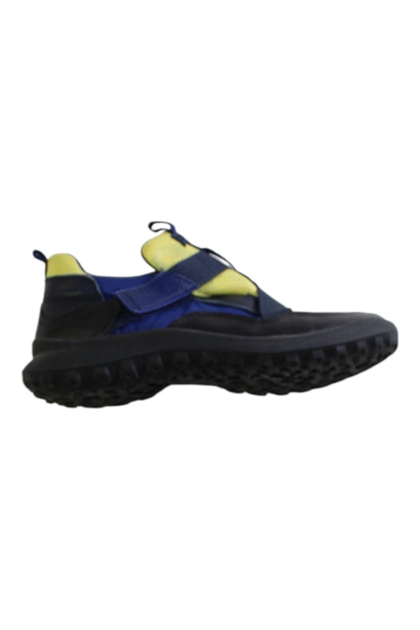 A Multicolour Sneakers from Camper in size 7Y for boy. (Front View)