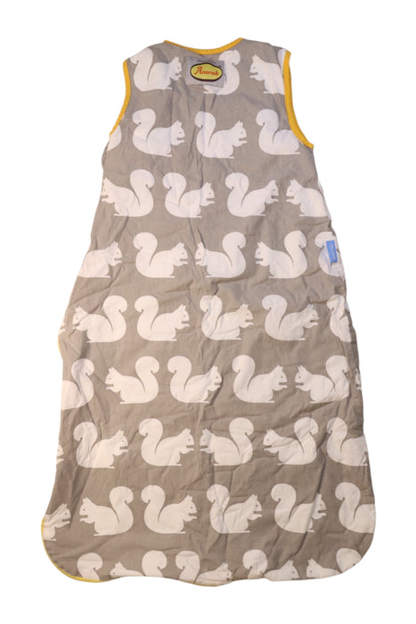A Beige Sleepsacs from The Gro Company in size 6-12M for neutral. (Back View)