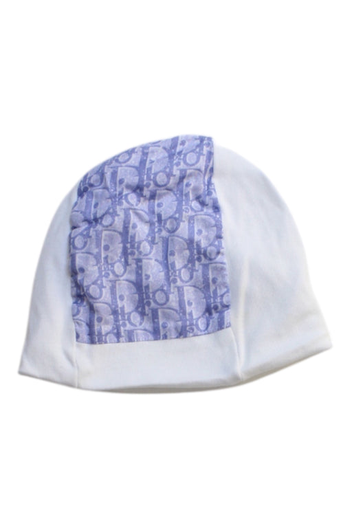 A White Beanies from Dior in size 0-3M for boy. (Front View)