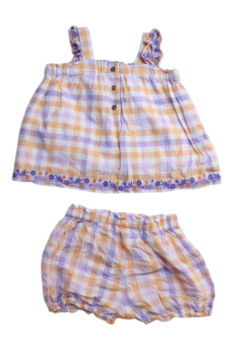 A Multicolour Shorts Sets from Chateau de Sable in size 6-12M for girl. (Back View)