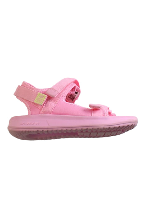 A Pink Sandals from New Balance in size 6T for girl. (Front View)