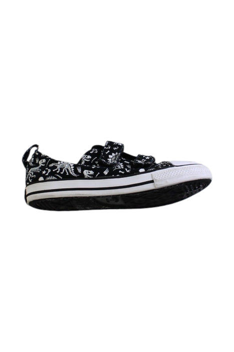 A Black Sneakers from Converse in size 4T for neutral. (Front View)