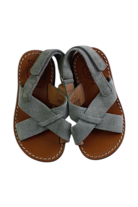 A Grey Sandals from Pom d’Api in size 12-18M for boy. (Back View)