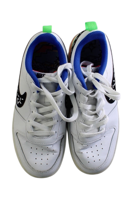 A Multicolour Sneakers from Nike in size 12Y for boy. (Back View)